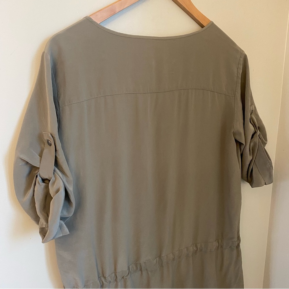 Club Monaco 100% Silk Utility Mini Shirt Dress Size 2 Green Minimalist - Picture 6 of 9